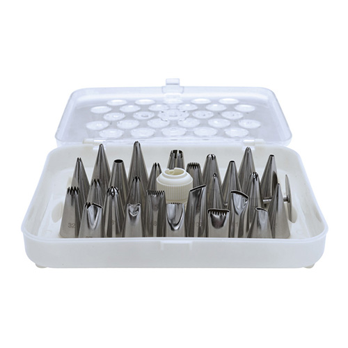 Winco CDT-26 Stainless Steel Cake Decorating Set - 26 Tips